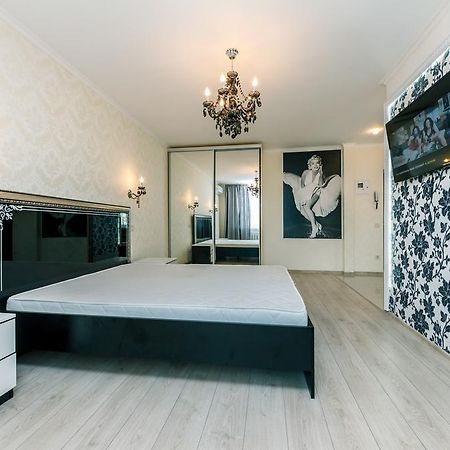Luxcenterapartment Kyjev Pokoj fotografie
